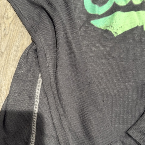 American Eagle Shirt - Picture 5 of 5